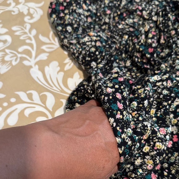 Ranna Gill Multicolor Floral Maxi Dress Don't you have a size label? - Picture 10 of 13